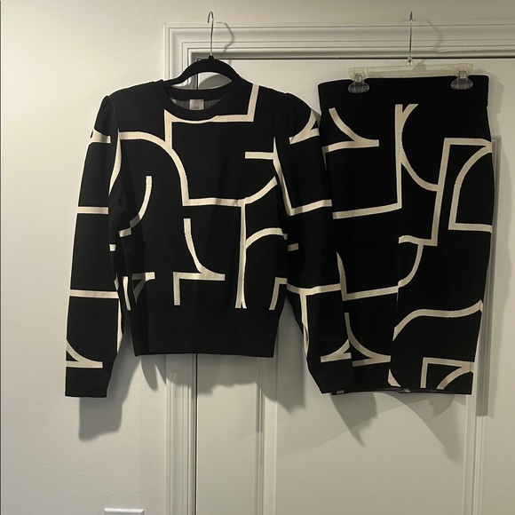 H&M Dresses & Skirts - H&M Black and Cream Patterned Dress Set NWT